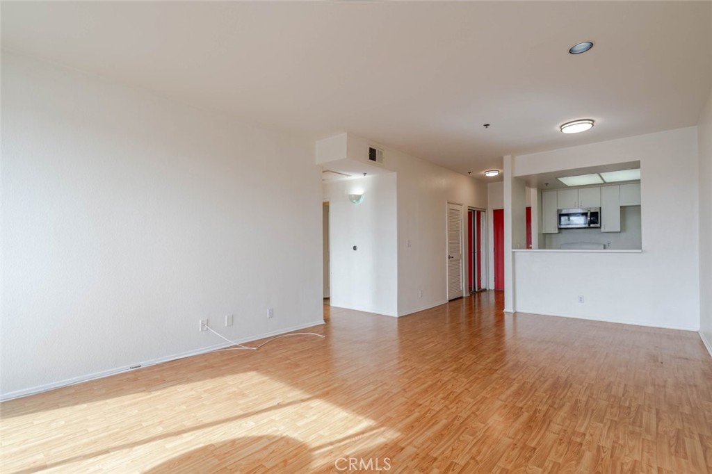 19350 Sherman Way, Unit 210 Reseda, CA 91335 - Photo 4 of 27