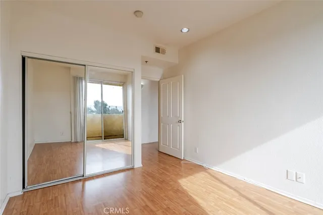 $420,000 | 19350 Sherman Way, Unit 210, Reseda, CA 91335