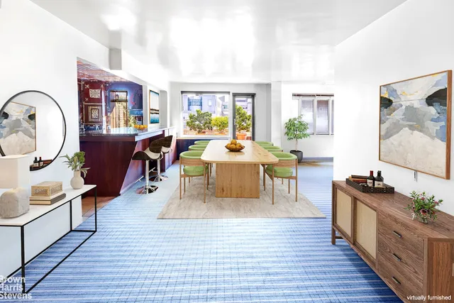 $1,100,000 | 530 East 72nd Street, Unit 19E | Lenox Hill