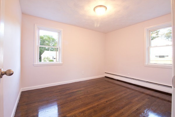 21 Gloria Road Randolph, MA 02368 - Photo 17 of 23 Gallery Image 17