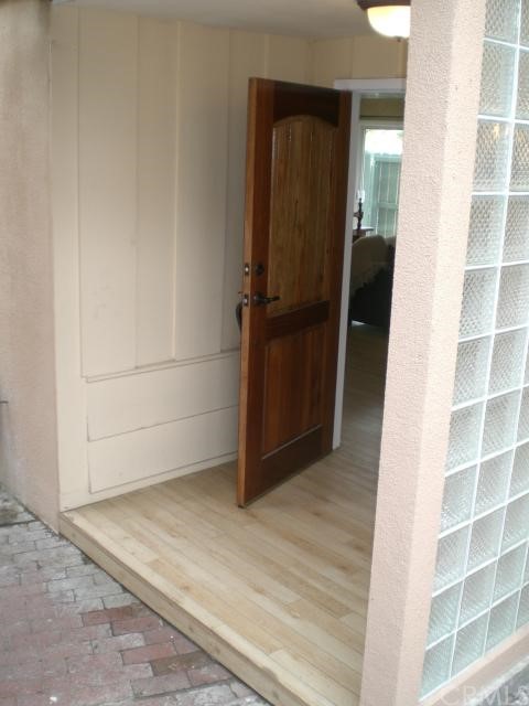 389 Fowling Street Playa del Rey, CA 90293 - Photo 1 of 1 Lower unit Entrance