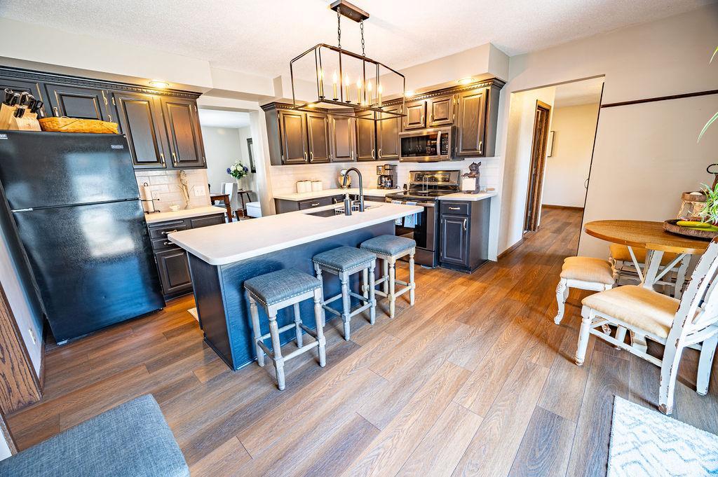 438 West Kinne Street Ellsworth, WI 54011 - Photo 6 of 31