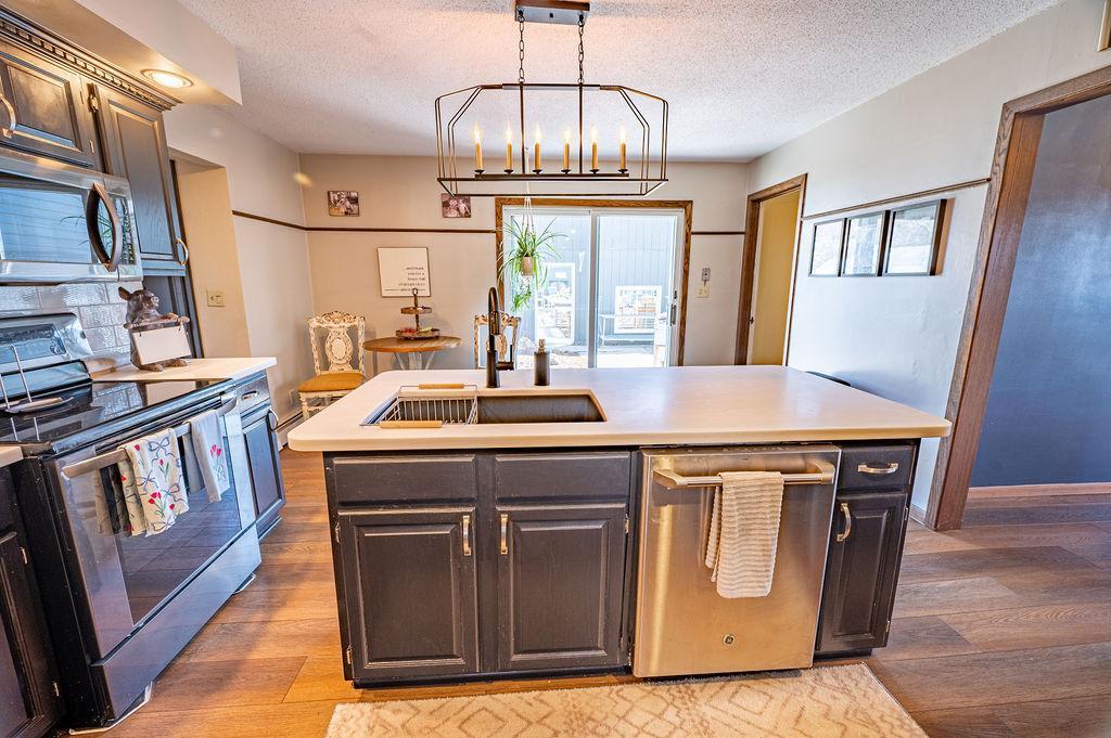 438 West Kinne Street Ellsworth, WI 54011 - Photo 7 of 31