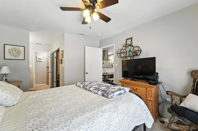 $339,999 | 3400 Kingswood Drive, Unit 19, Modesto, CA 95355