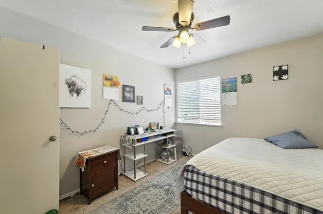 $339,999 | 3400 Kingswood Drive, Unit 19, Modesto, CA 95355