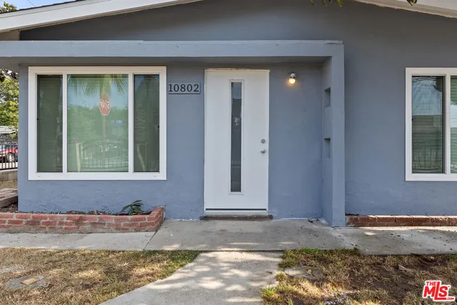 $3,199 | 10806 Doty Avenue, Inglewood, CA 90303