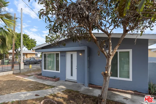 $3,199 | 10806 Doty Avenue, Inglewood, CA 90303