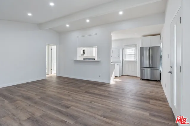 $3,199 | 10806 Doty Avenue, Inglewood, CA 90303