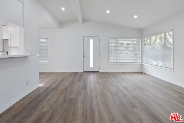 $3,199 | 10806 Doty Avenue, Inglewood, CA 90303