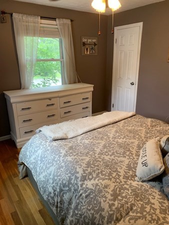 49 Varney Street Springfield, MA 01108 - Photo 11 of 15