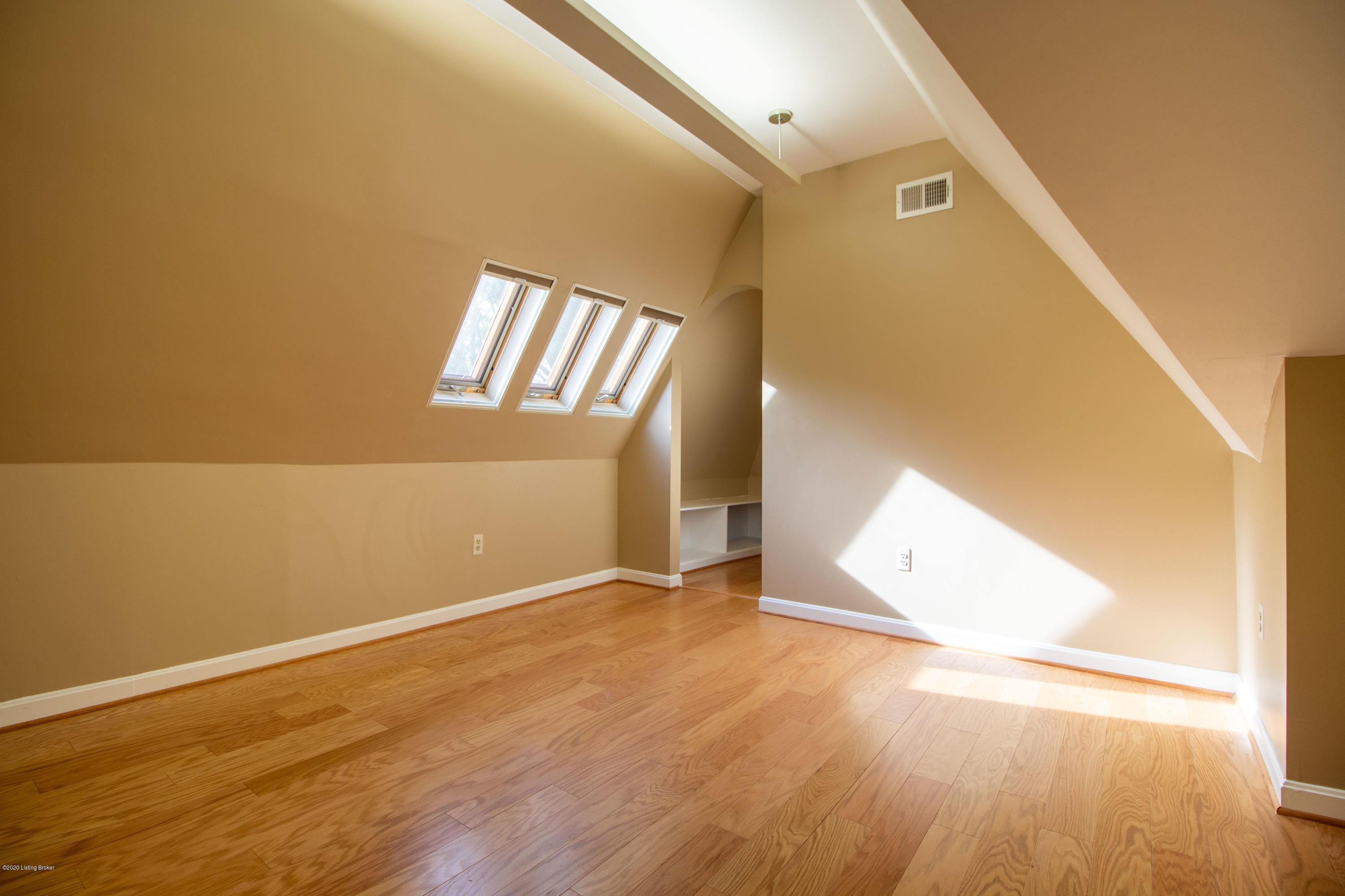 2877 Riedling Drive Louisville, KY 40206 - Photo 32 of 49 Bedroom #3 (2)