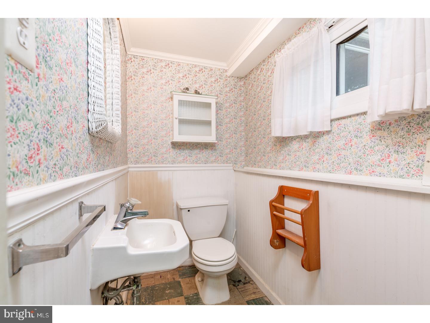214 Sheffield Road Cherry Hill, NJ 08034 - Photo 16 of 24 Gallery Image 16