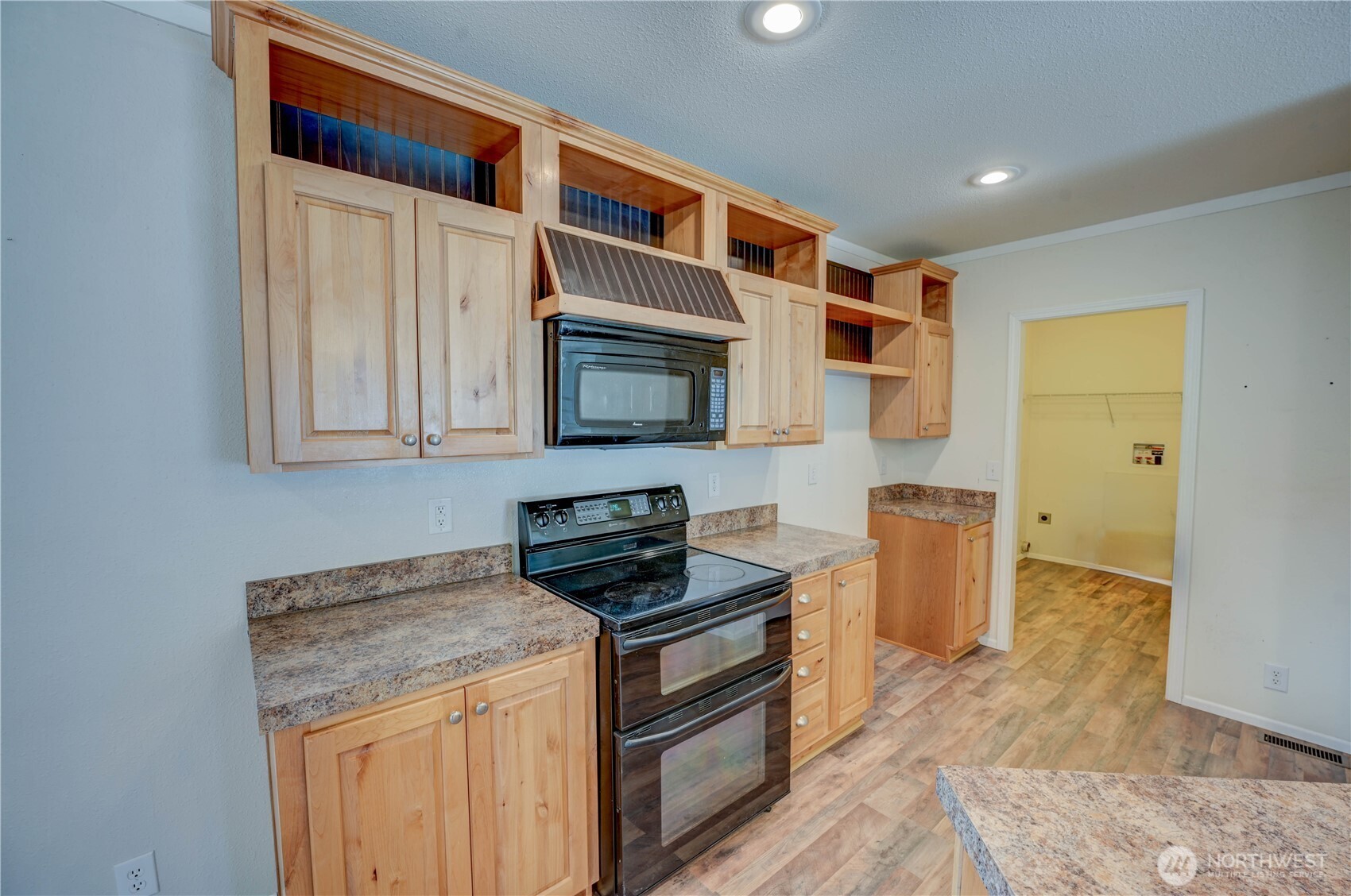 300 Park Avenue, Unit 20 Buckley, WA 98321 - Photo 7 of 18