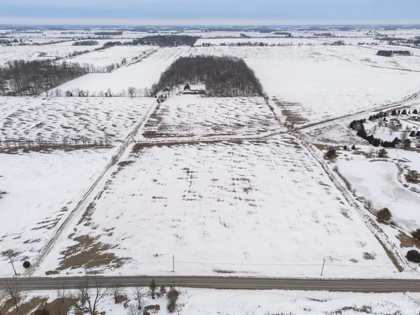 $375,000 | 150 S Road, Frankfort, IN 46041