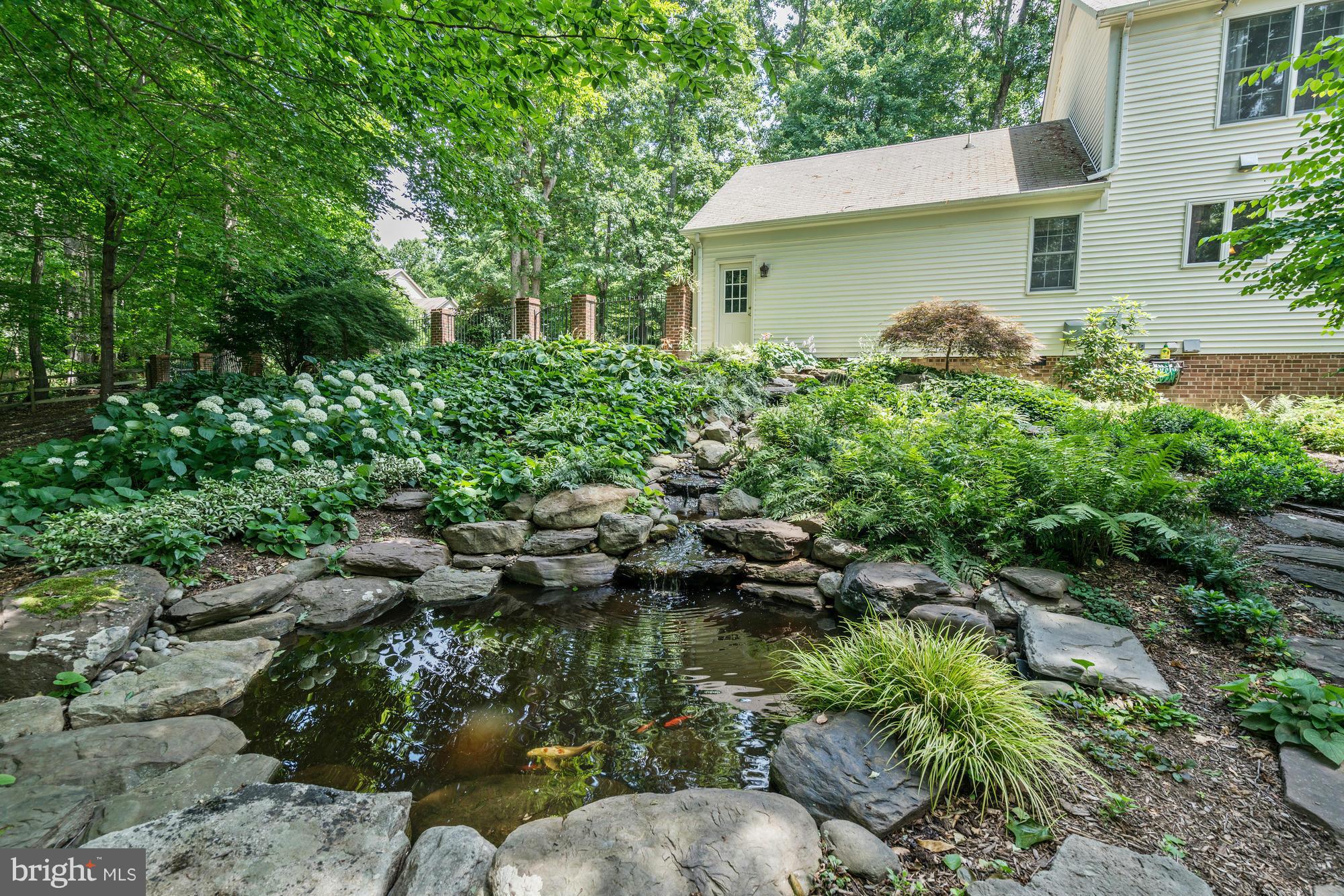 8240 Honeysuckle Road Manassas, VA 20112 - Photo 28 of 29 Exterior (Rear)