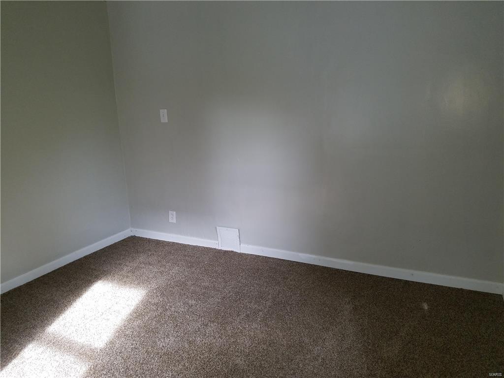 214 Chambers Road St. Louis, MO 63137 - Photo 14 of 24
