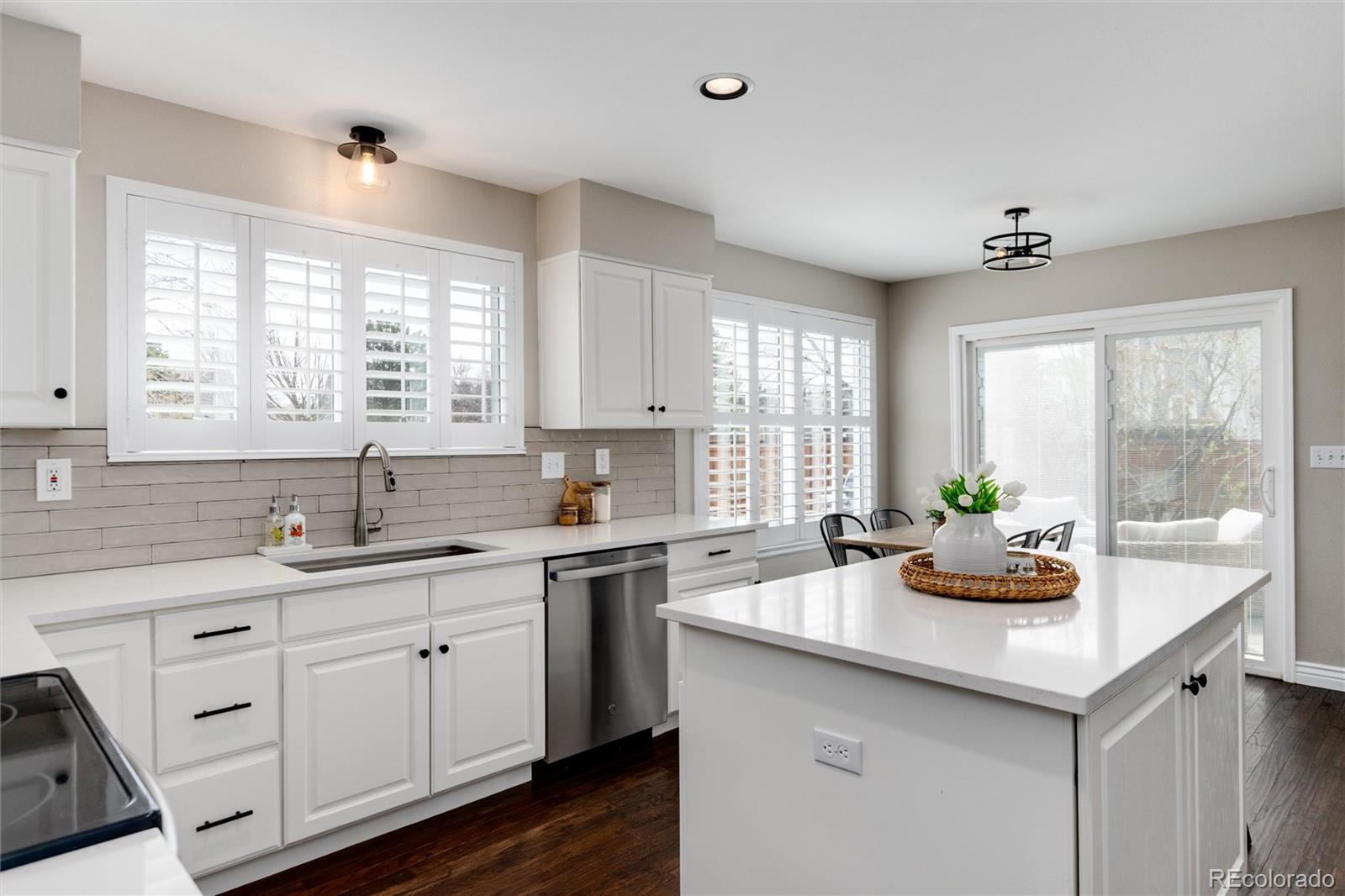 9704 Spring Hill Street Highlands Ranch, CO 80129 - Photo 12 of 41
