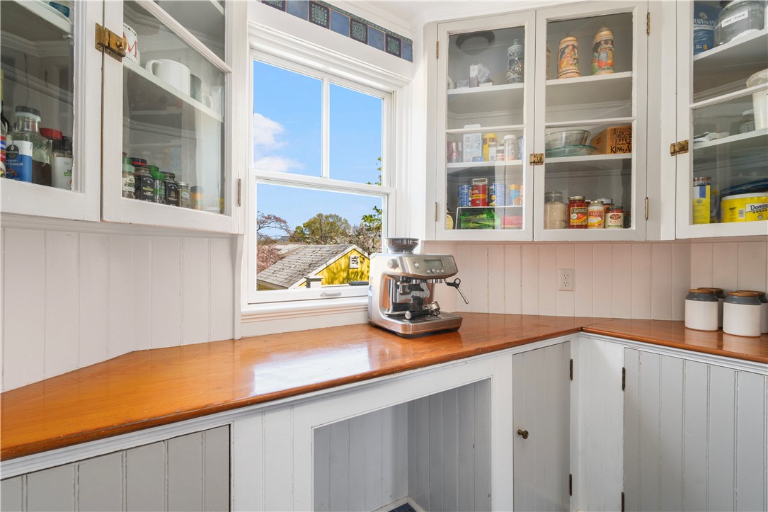 110 Forest Street Providence, RI 02906 - Photo 22 of 46