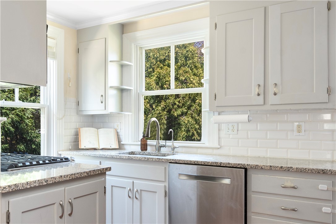 110 Forest Street Providence, RI 02906 - Photo 25 of 46
