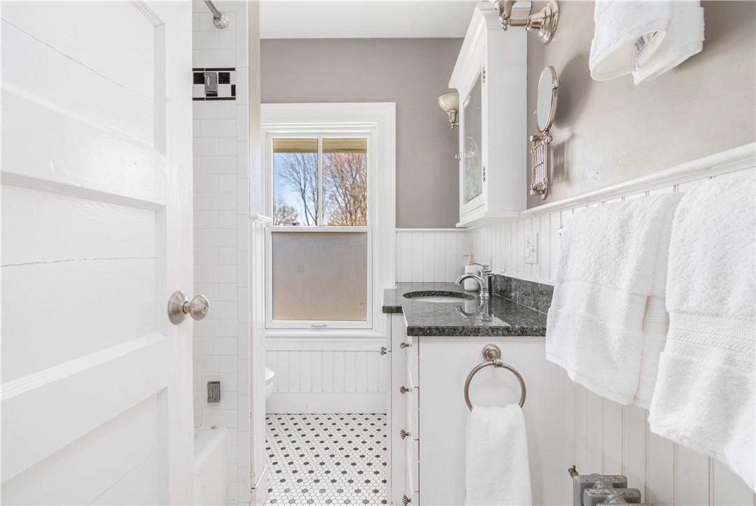 110 Forest Street Providence, RI 02906 - Photo 30 of 46