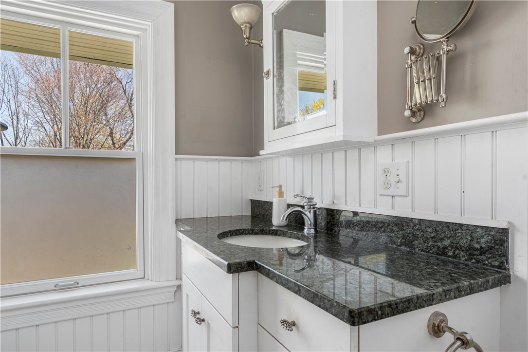 110 Forest Street Providence, RI 02906 - Photo 31 of 46