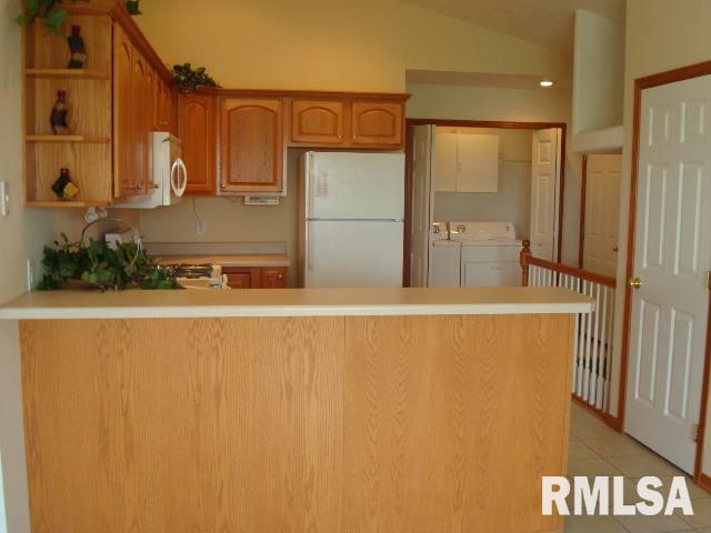 5024 Red Fox Road Bettendorf, IA 52722 - Photo 8 of 9 Gallery Image 8