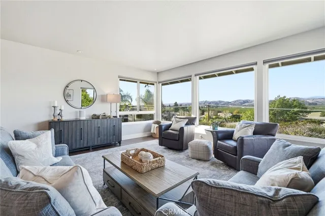 $1,795,000 | 953 Trueno Avenue, Camarillo, CA 93010