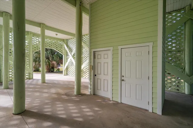 $525,000 | 22 Sea Breeze Drive, Crawfordville, FL 32327