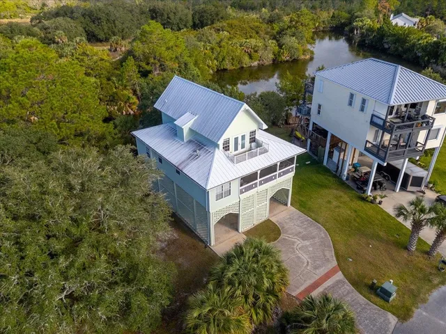 $525,000 | 22 Sea Breeze Drive, Crawfordville, FL 32327