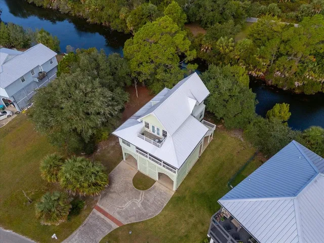 $525,000 | 22 Sea Breeze Drive, Crawfordville, FL 32327