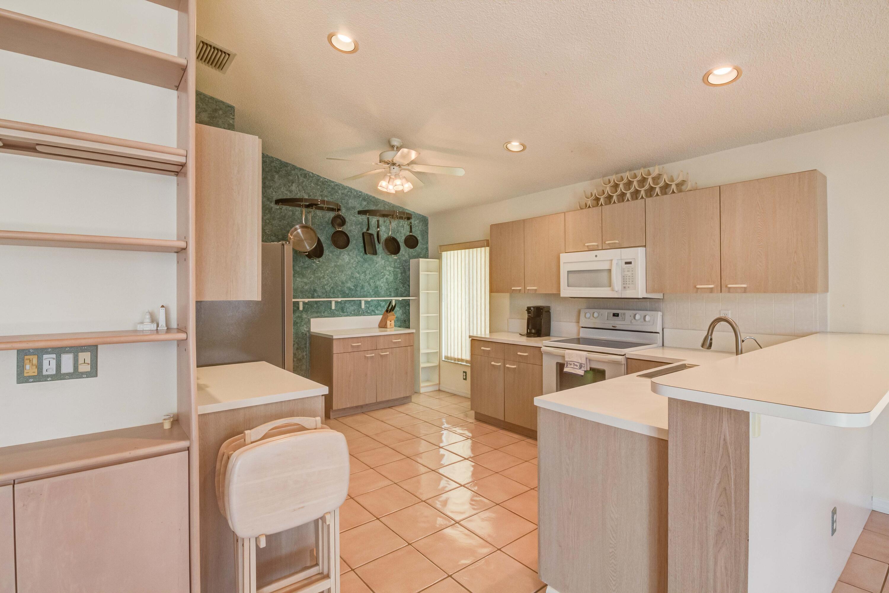 7130 Michigan Isle Road Lake Worth, FL 33467 - Photo 9 of 24 7130 Michigan Isle Rd (18 of 25)