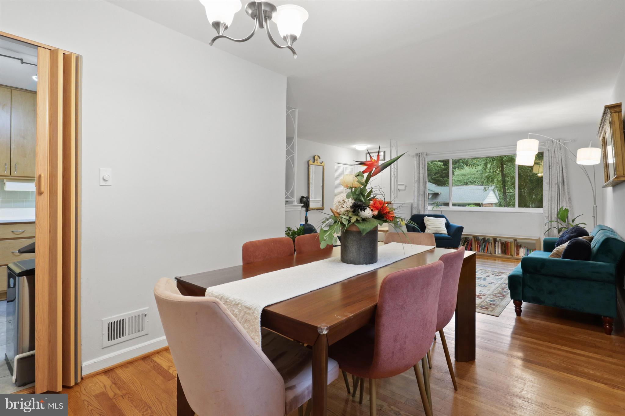 10205 Conover Drive Silver Spring, MD 20902 - Photo 10 of 38 dining room