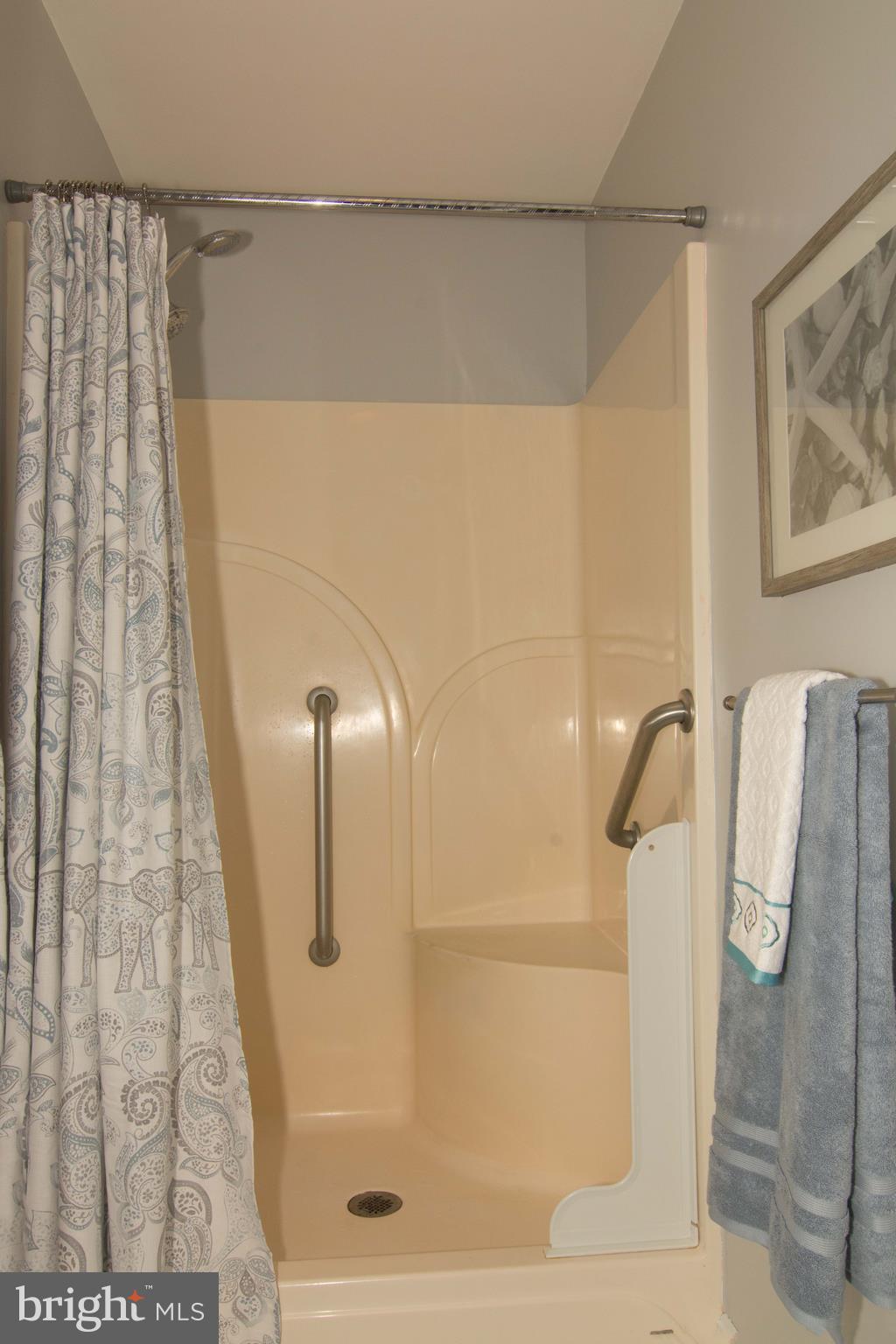 824 Chester Road Baltimore, MD 21220 - Photo 22 of 30 Bath