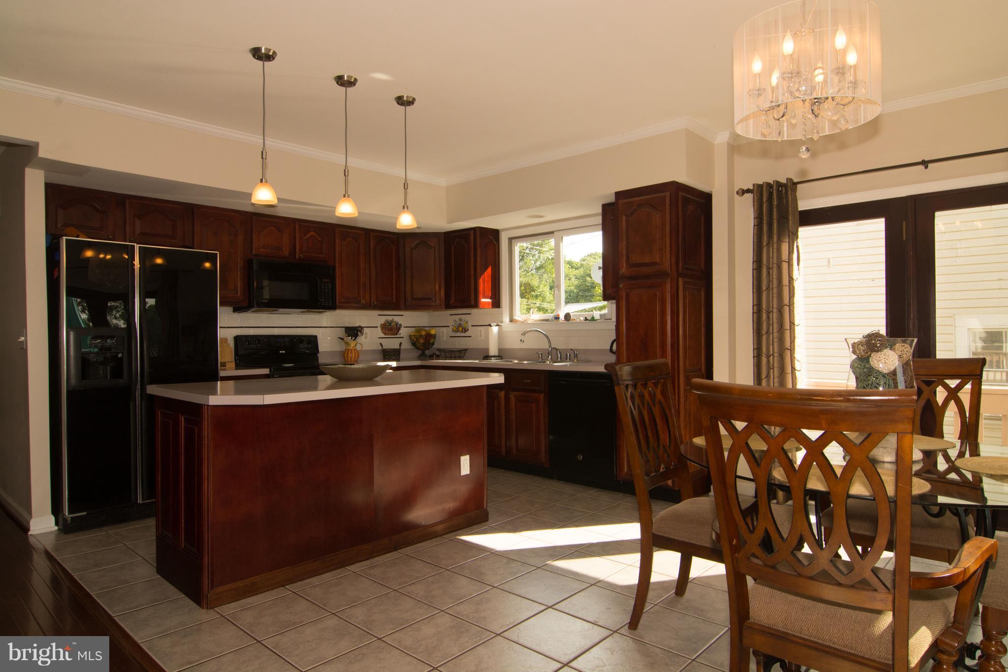 824 Chester Road Baltimore, MD 21220 - Photo 5 of 30 Kitchen