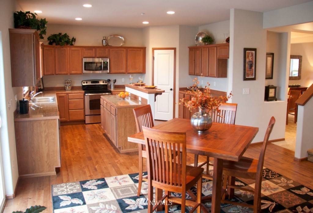 632 182nd Street Southeast Bothell, WA 98012 - Photo 8 of 10 Gallery Image 8