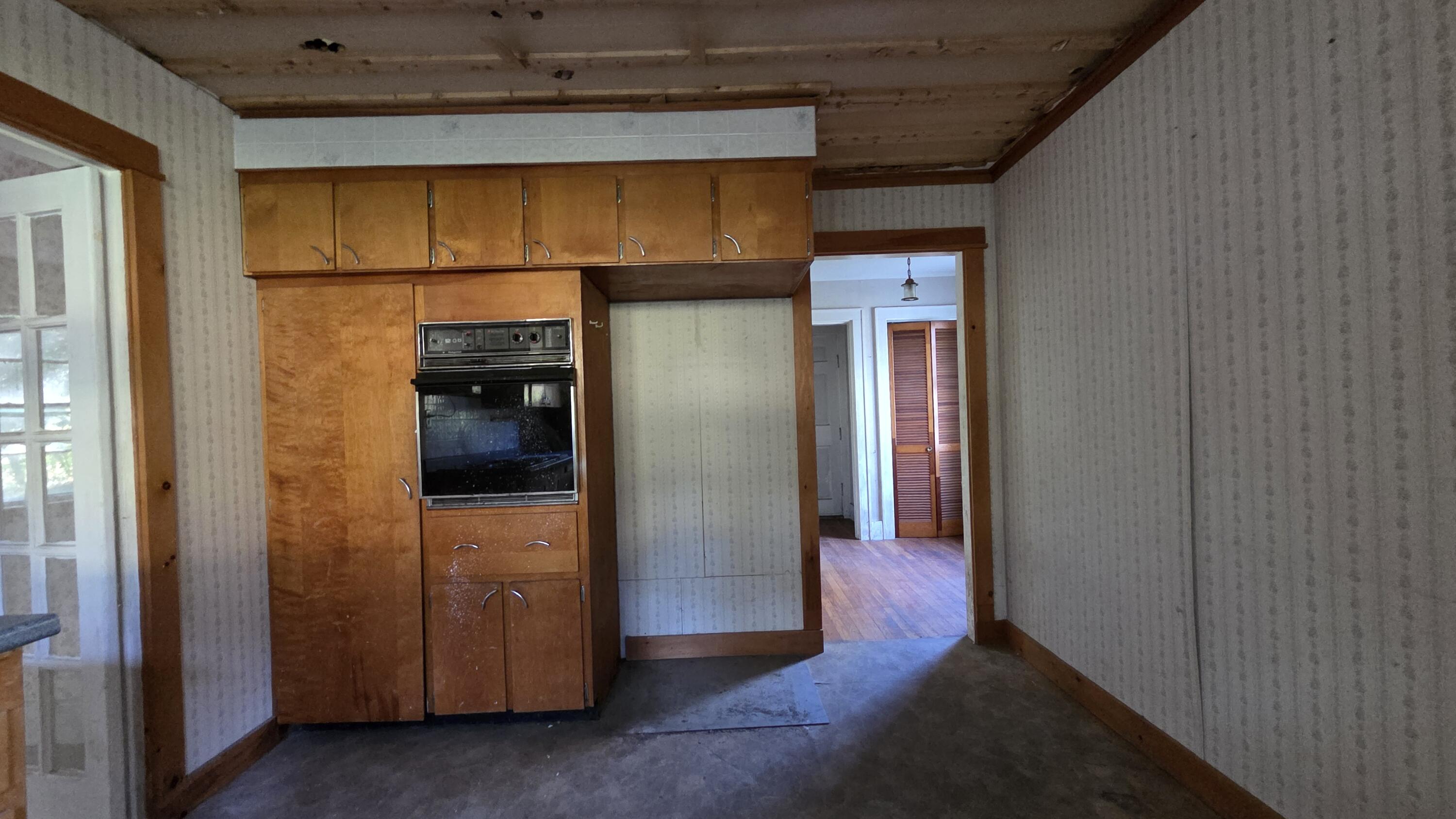 195 River Road Bucksport, ME 04416 - Photo 26 of 32 Kitchen