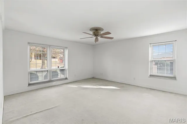 $209,900 | 974 Claytonbrook Drive, Unit 1A, Ballwin, MO 63011