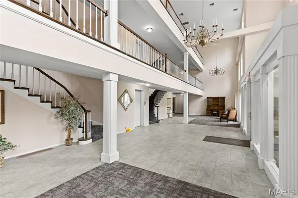 $197,500 | 974 Claytonbrook Drive, Unit 1A, Ballwin, MO 63011