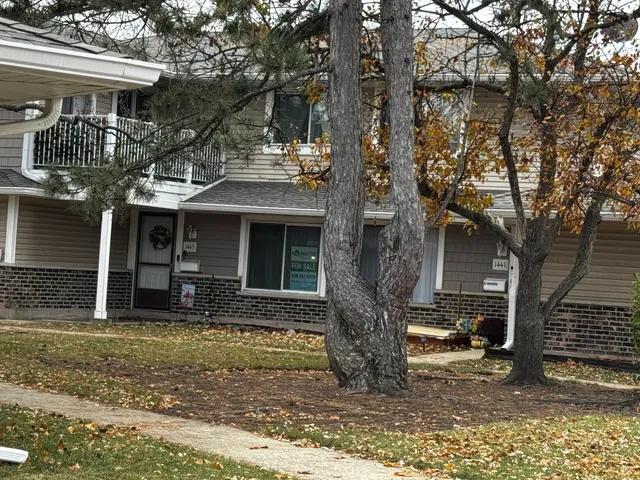 $229,900 | 1443 Bear Flag Drive, Unit 1443, Hanover Park, IL 60133