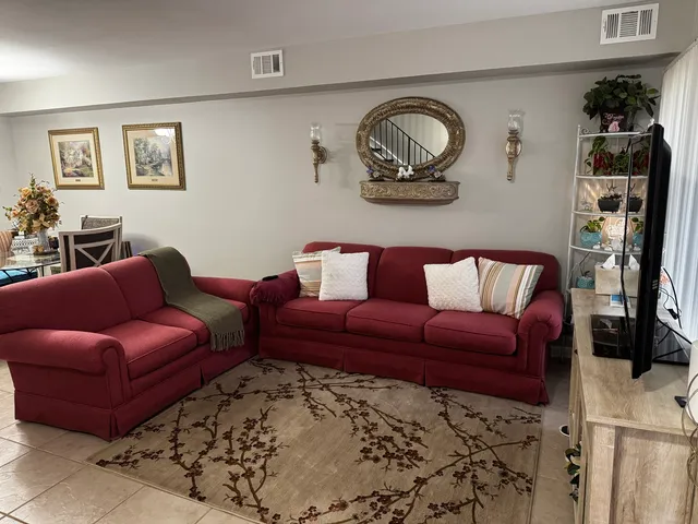 $229,900 | 1443 Bear Flag Drive, Unit 1443, Hanover Park, IL 60133