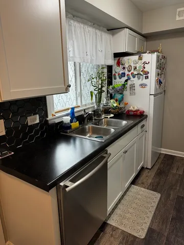 $229,900 | 1443 Bear Flag Drive, Unit 1443, Hanover Park, IL 60133