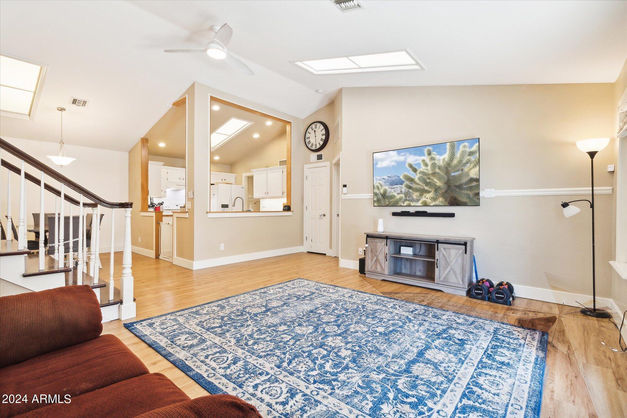 4153 East Wayland Road Phoenix, AZ 85040 - Photo 6 of 26 Living Room