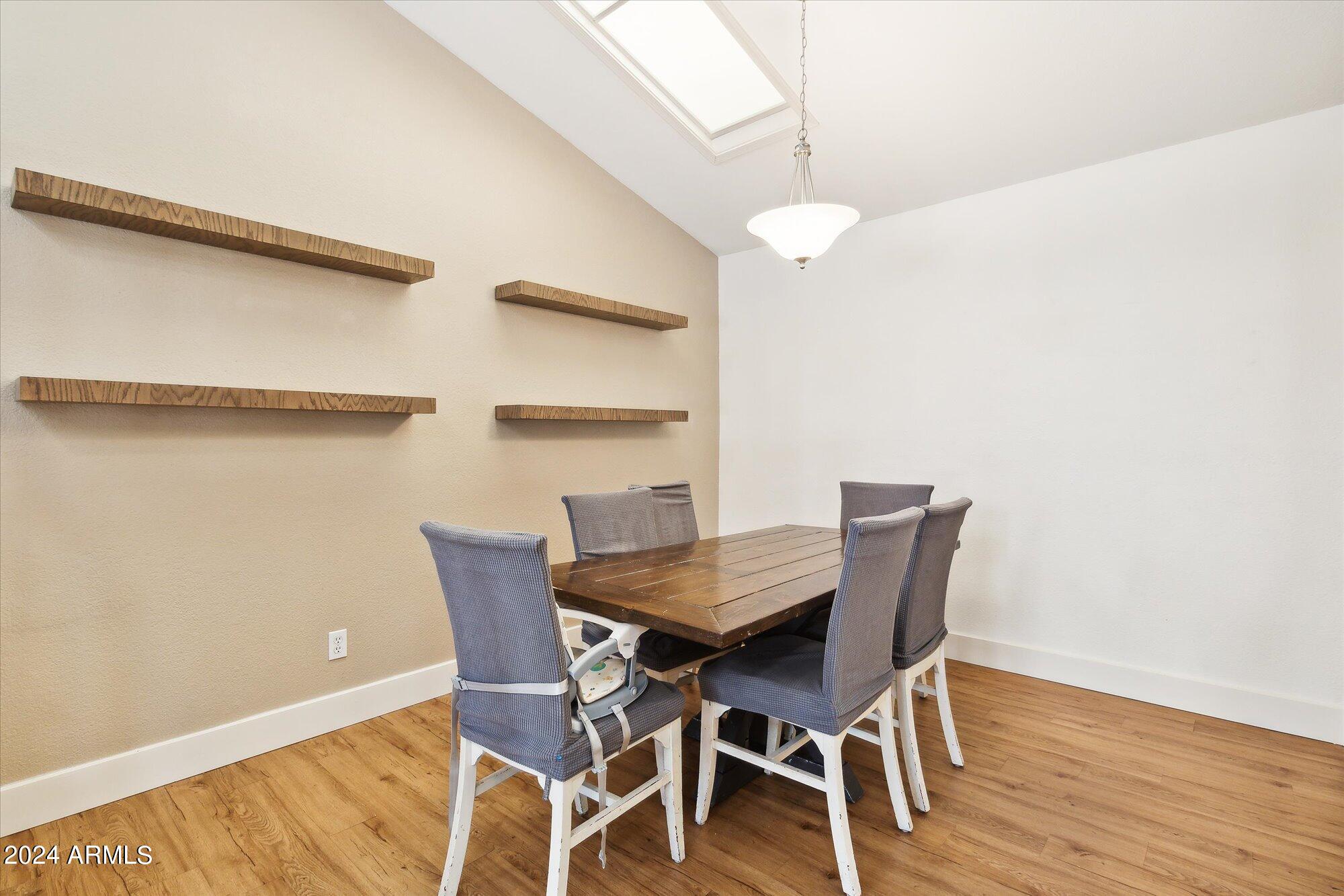 4153 East Wayland Road Phoenix, AZ 85040 - Photo 10 of 26 Breakfast Dining Area