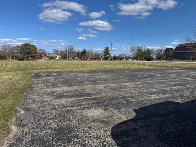 $849,000 | 7626 West Donges Bay Road, Mequon, WI 53097