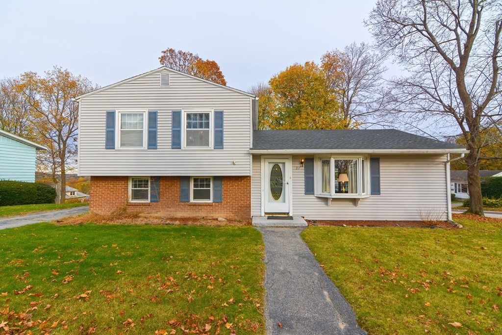31 Tahanto Road Worcester, MA 01602 - Photo 1 of 27 Gallery Image 1
