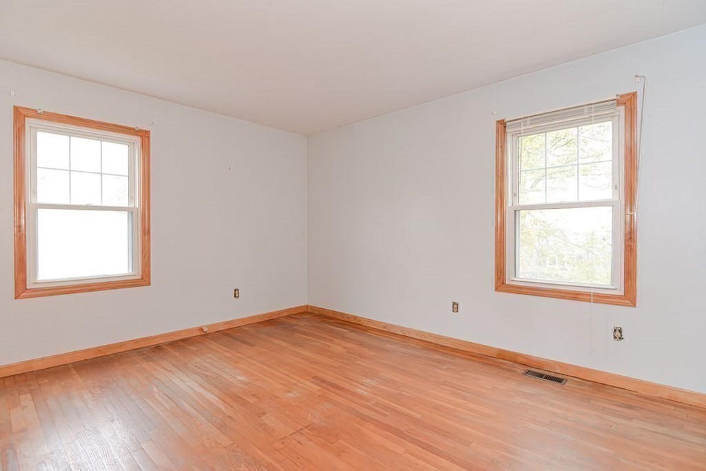 31 Tahanto Road Worcester, MA 01602 - Photo 17 of 27 Gallery Image 17