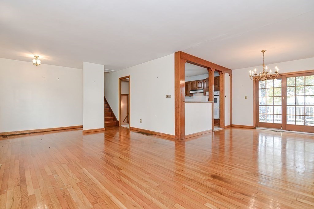 31 Tahanto Road Worcester, MA 01602 - Photo 5 of 27 Gallery Image 5
