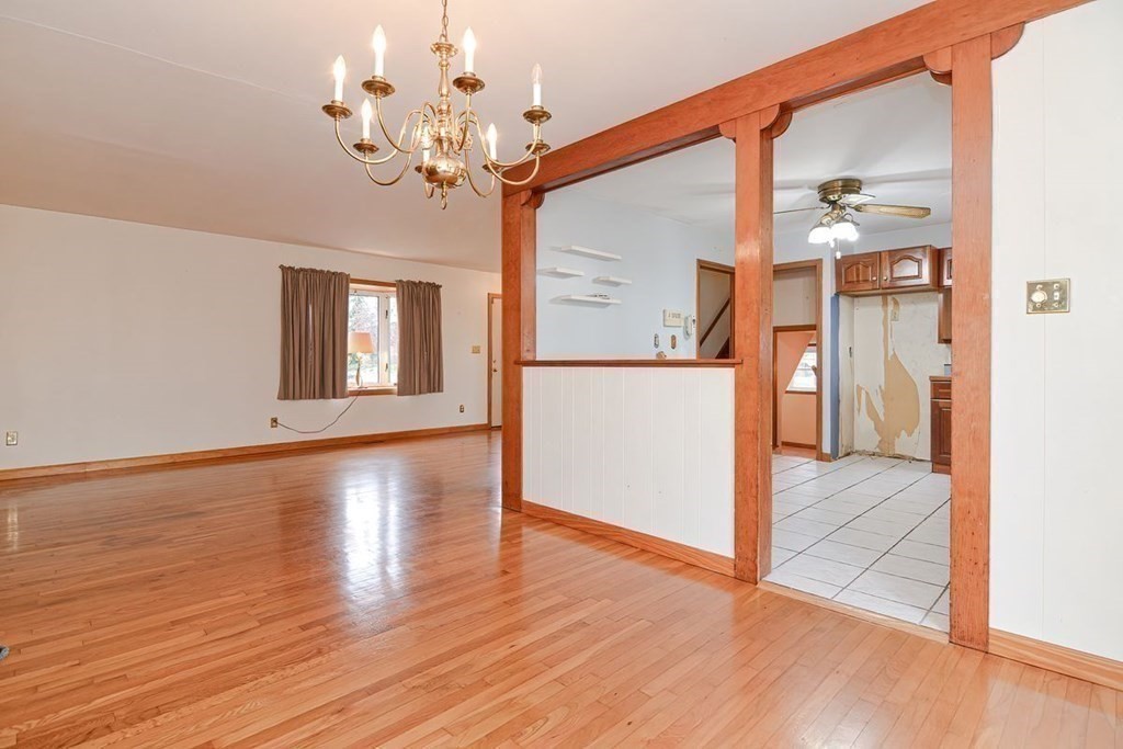 31 Tahanto Road Worcester, MA 01602 - Photo 8 of 27 Gallery Image 8