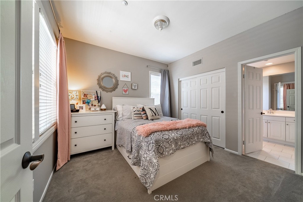 41 Passaflora Lane Ladera Ranch, CA 92694 - Photo 8 of 36 a room with a bed and a dresser