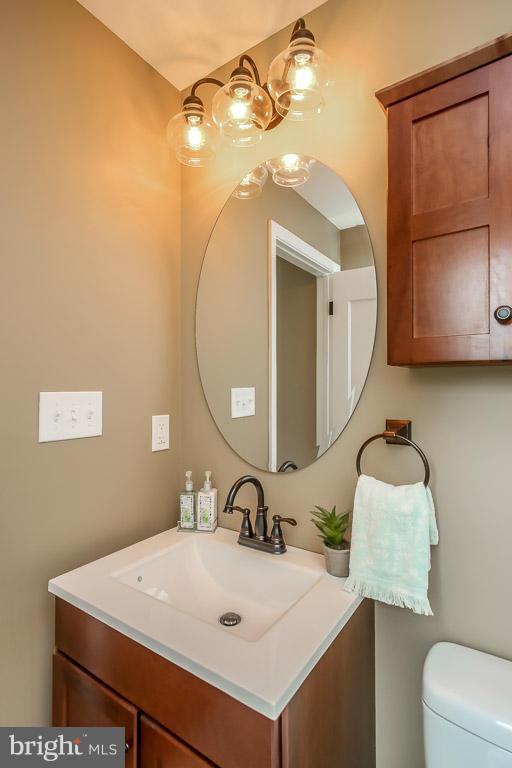211 South Tyrone Road Baltimore, MD 21212 - Photo 27 of 30 Bath (Master)